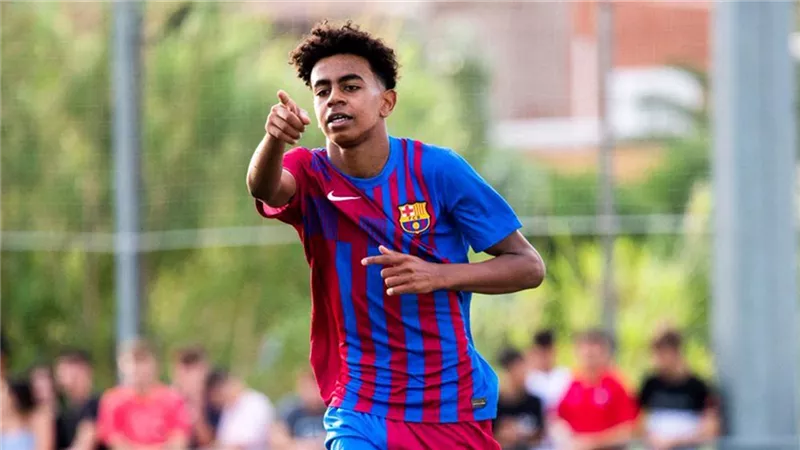 الكلاسيكو.. لامين يامال يدرك التعادل لـ برشلونة أمام ريال مدريد