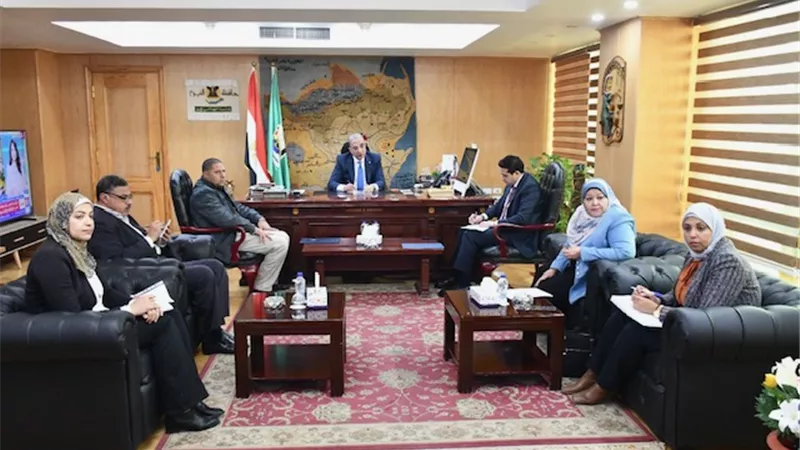 محافظ الفيوم يتابع نتائج التحاليل الدورية لمياه بحيرة قارون