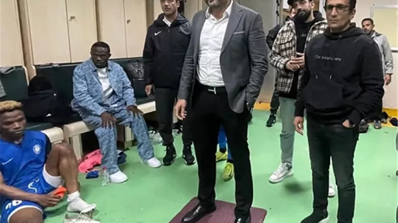 الغنيمى يهنئ جهاز ولاعبى سموحة بالفوز على مودرن
