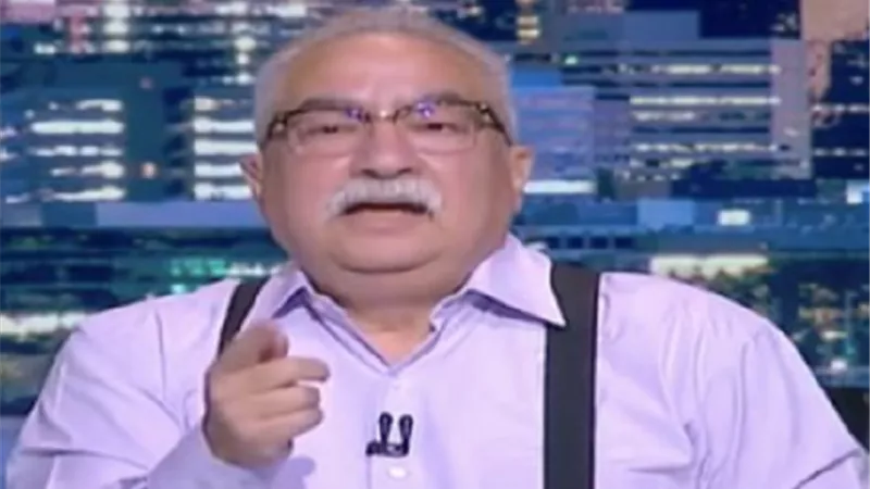 إبراهيم عيسى: التيارات السلفية والإخوانية مرضى نفسيون