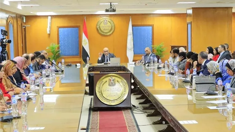 وزير التعليم يوضح نتائج دراسة عن تدريس الجيولوجيا