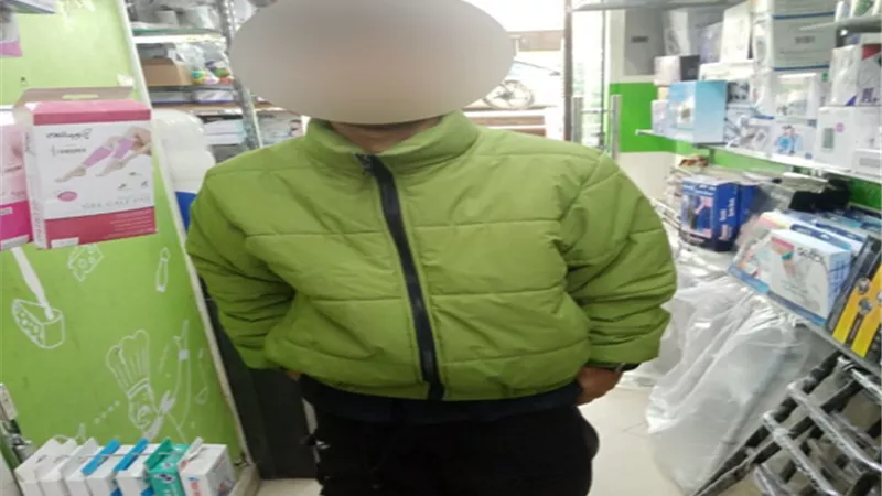 القبض على طالب يدير محلا للمستلزمات الطبية مجهولة المصدر بعابدين
