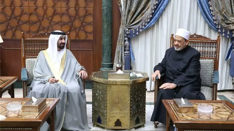 شيخ الأزهر يستقبل رئيس البرلمان العربي بمشيخة الأزهر