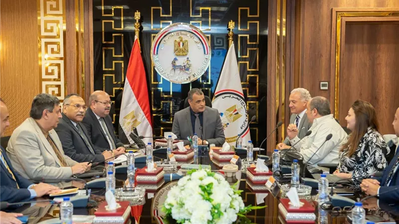 وزير الإنتاج الحربي يستقبل وفد 