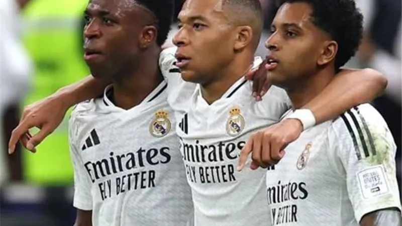 أنشيلوتي يعلن قائمة ريال مدريد لمواجهة سيلتا فيجو بكأس الملك