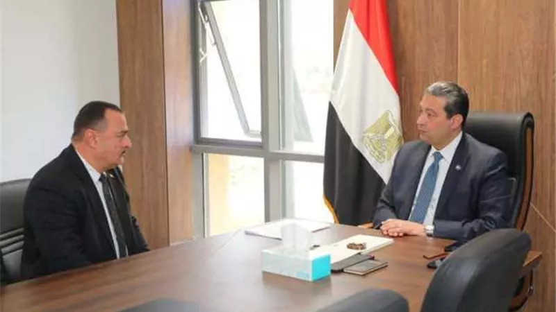محافظ دمياط يُطالب بتكثيف الرقابة على الأسواق