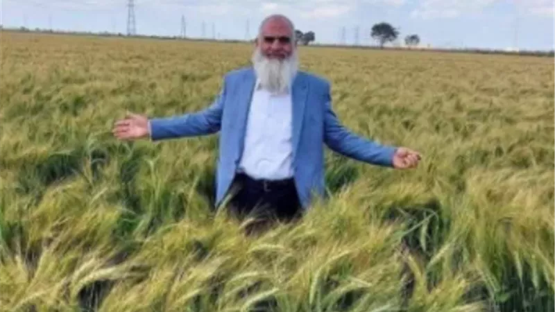 وزير الزراعة ينعى أستاذ القمح بمركز البحوث تُوفي في حادث سير