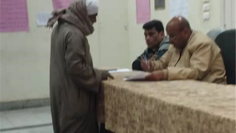 رئيس الزينية يبحث طلبات المواطنين خلال لقاء اليوم المفتوح