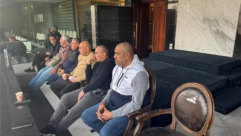 جهاز منتخب مصر يحضر مباراة الزمالك وحرس الحدود