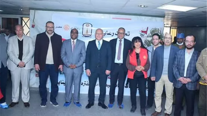 قسم طب وجراحة العيون بجامعة سوهاج ينجح في إجراء 118 عملية