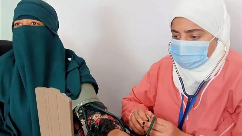 الكشف على ٢٨٣مواطن في القافلة الطبية بوحدة المستعمرة الصحية
