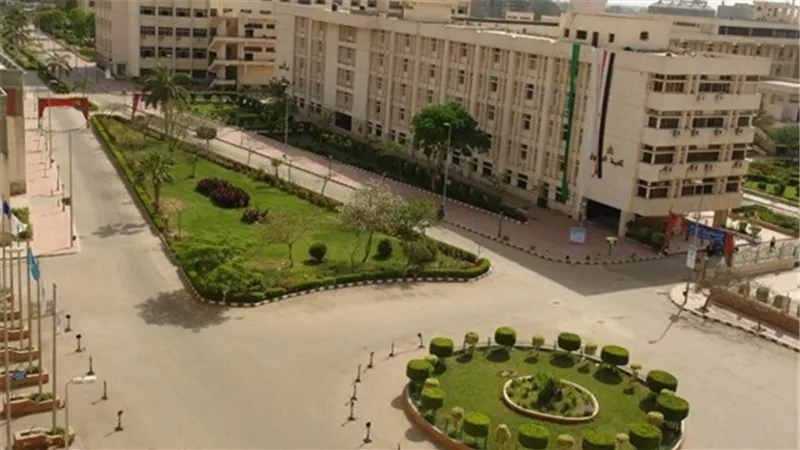 خبير عالمي لإصلاح الفتق بالمنظار في طب الزقازيق