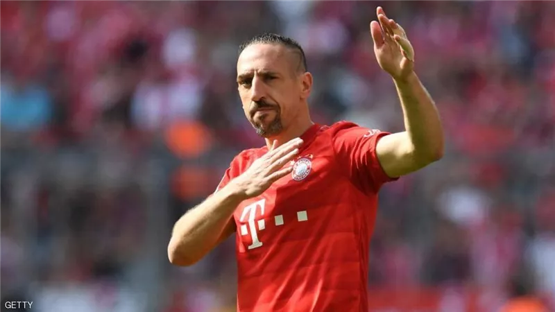 الكالتشيو.. فيورنتينا يبدي اهتمامه بريبيري