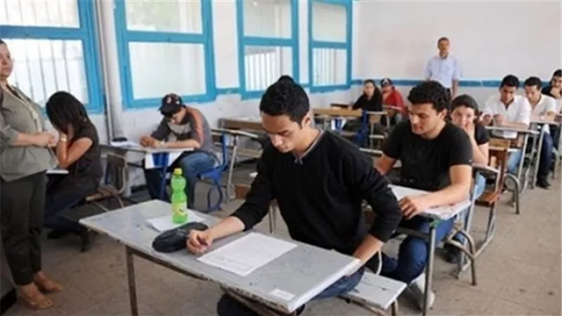 تداول أجزاء من امتحان الجغرافيا والتفاضل للثانوية بصفحات الغش