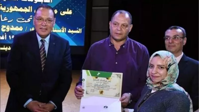 محافظ الشرقية يكرم البطلة البارالمبية رحاب حمدي