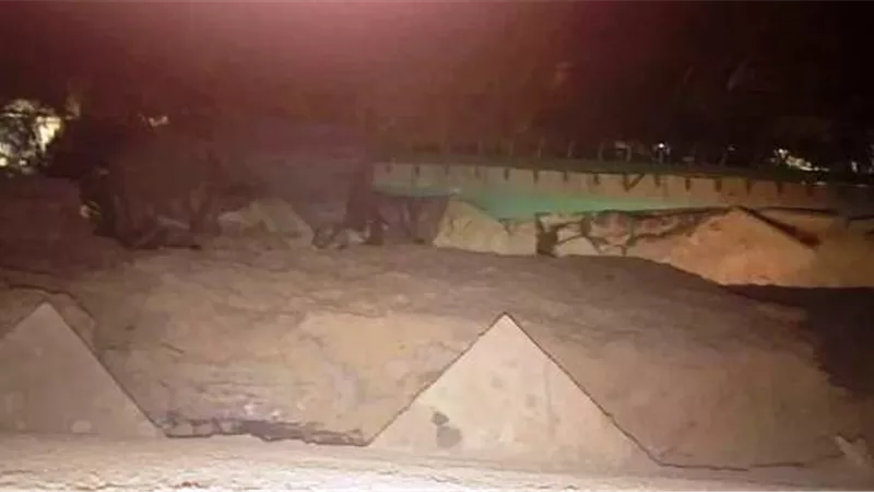 بعد سقوط جزء من البلكونة..إخلاء الدور السابع من السكان بعقار فى العمرانية