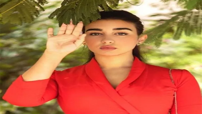 بالأحمر.. جيهان خليل تتألق في أحدث جلسة تصوير