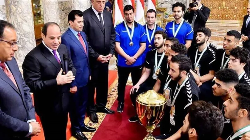 وزارة الرياضة ترفع قيمة مكافأة منتخب ناشئي اليد إلى 150 ألف جنيه