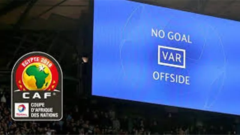 إيفاب يقرر عدم بث لقطات VAR على شاشات الملاعب لعدم التأثير على الحكام