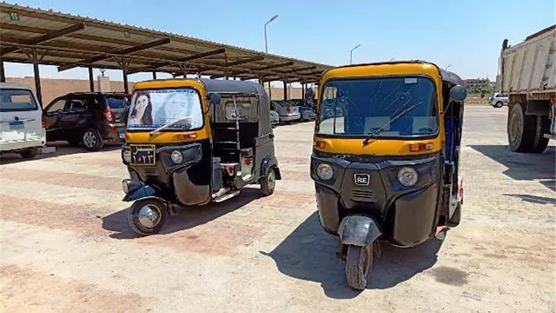 مندور: القبض على التكاتك المخالفة بمدينة بدر بالتعاون مع شرطة التعمير.. بالصور