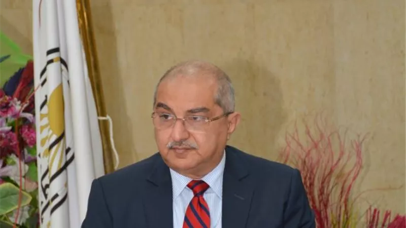 رئيس جامعة أسيوط يُعين 4 رؤساء أقسام جدد بكلية الطب البشرى