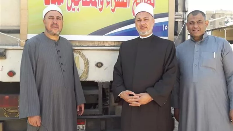 وكيل أوقاف أسيوط يتابع تسلم 5 طن كدفعة أولي من لحوم صكوك الأضاحي