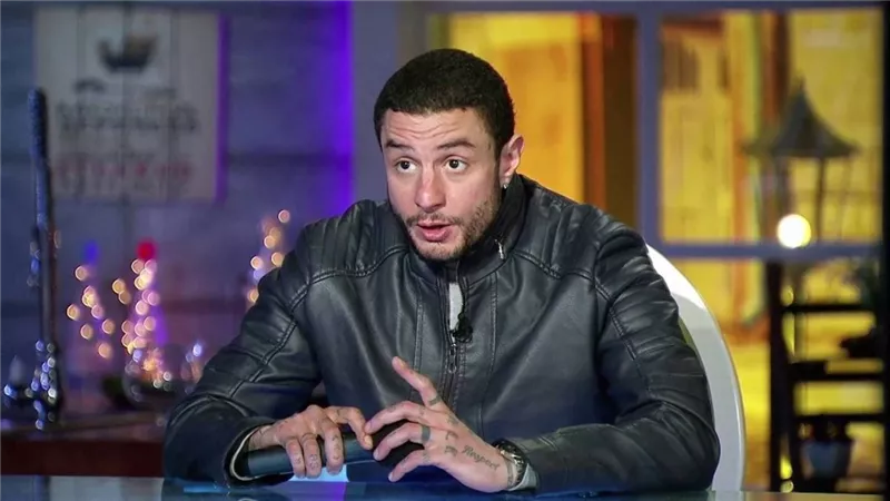 أحمد الفيشاوي يكشف عن مفاجأة جديدة بشأن ابنته لينا .. فيديو