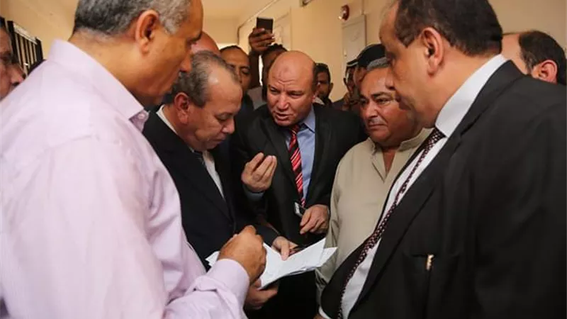 محافظ كفرالشيخ يستمع لأهالي قرية الناصرية ببيلا