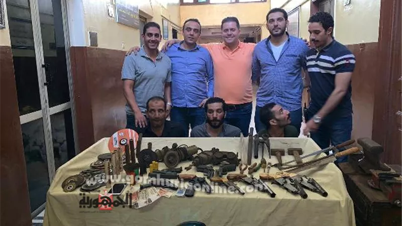 ضبط حداد ونجليه لادارتهم ورشة تصنيع أسلحة بالشرقية