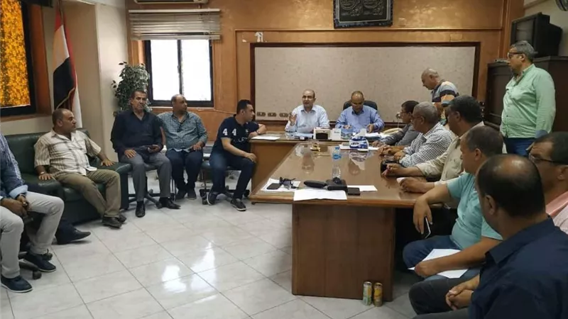 تعليم بورسعيد : نسعى لحل مشكلة قوائم الإنتظار لطلاب المدارس الرسمية والمتميزة للغات والتعليم الفنى التجارى