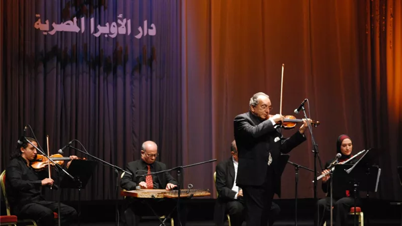 فنون من الصين وسداسى شرارة واحمد جمال بمحكى القلعة