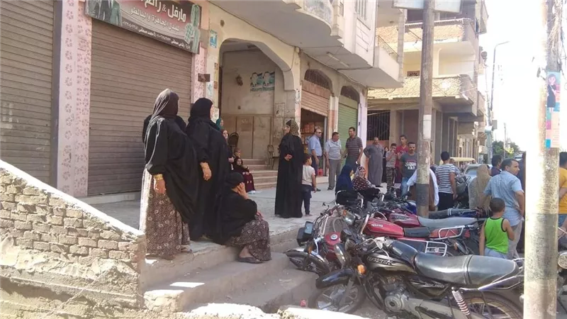 عرض الشاب المعتدى عليه في كفر أبراش بالشرقية على الطب الشرعي