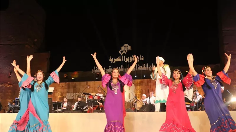الفنون الشعبية تضيء مهرجان القلعة الدولي للموسيقي والغناء بفرقة رضا