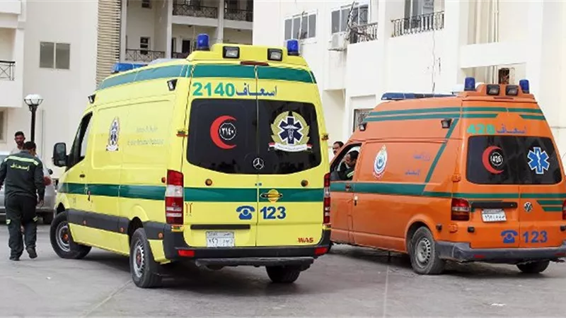 إصابة أسرة فى انقلاب سيارة ببنى سويف