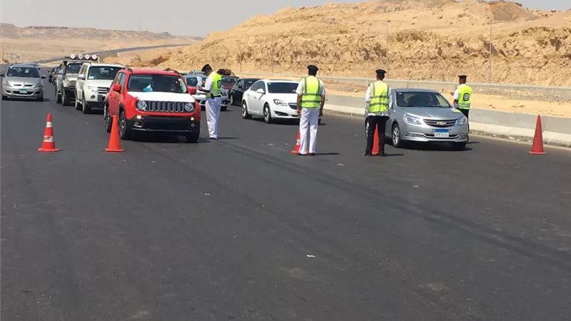 المرور يضبط 52سائقا يتعاطون المخدرات اثناء القيادة و13 سيارة بدون لوحات