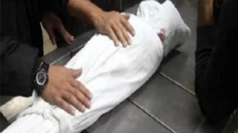 يقتل زوجته في المقهى امام طفلتها بسبب الخلاف على الحضانة