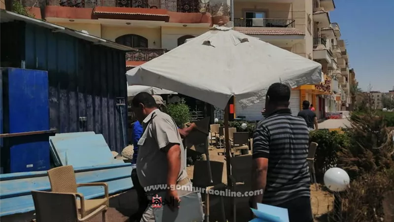 بالصور.. غلق وتشميع 22 نشاط مخالف فى حملة مكبرة بالعاشر من رمضان