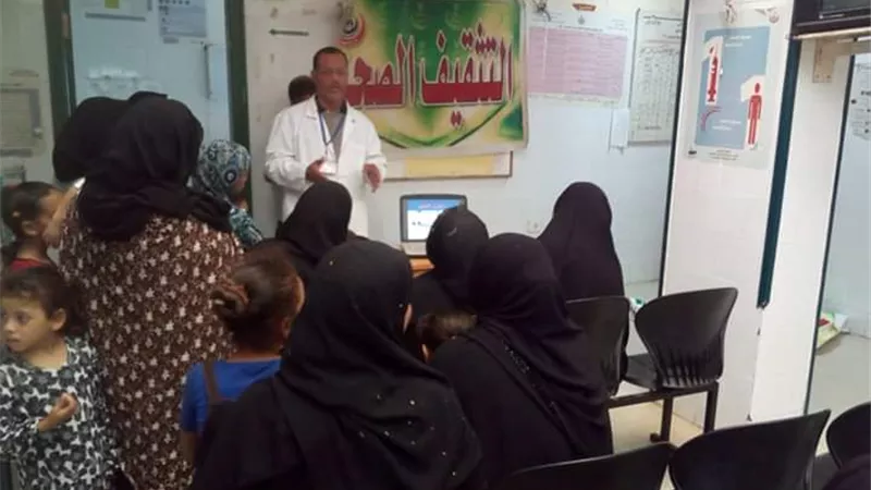 ٢٠٦٠ مريضا بقرية الحصوة بأبوكبير استفادوا من قافلة الصحة المجانية