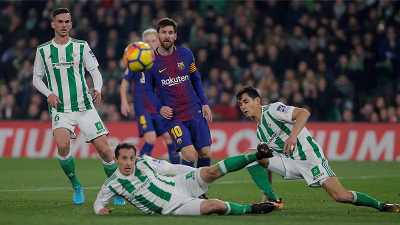 برشلونة يصطدم بريال بيتيس فى غياب مسيى وسواريز