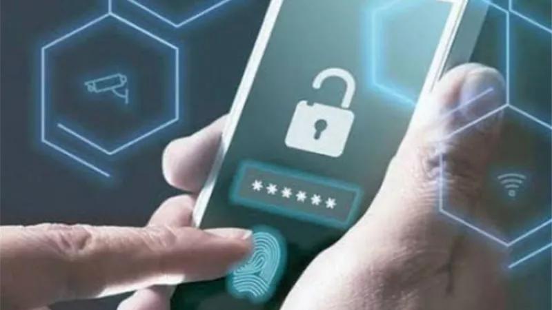 فرنسا: مواقع التواصل ستوقع تعهدا بمكافحة خطاب الكراهية