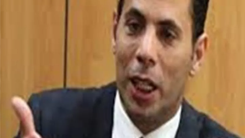النائب سعيد حساسين يحذر من انتشار الديدان بشواطئ الاسكندرية