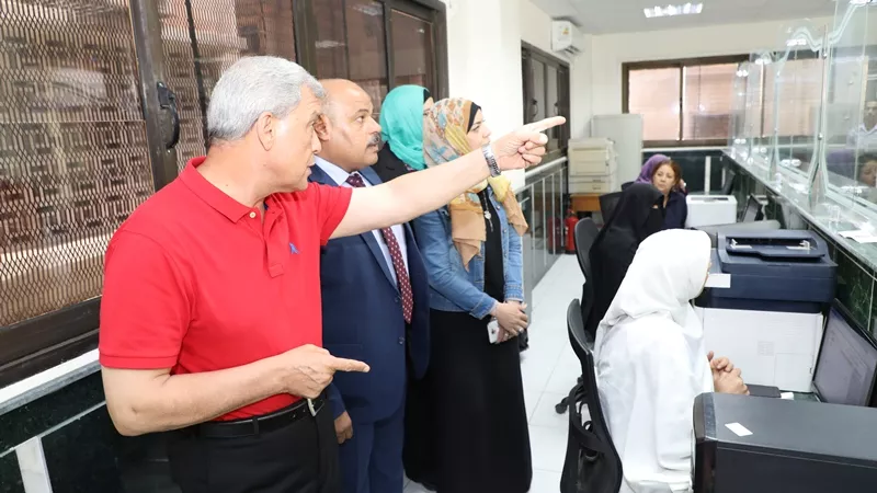 المنوفية.. وفد مجلس الوزراء يشيد بالمركز التكنولوجي لخدمة المواطنين