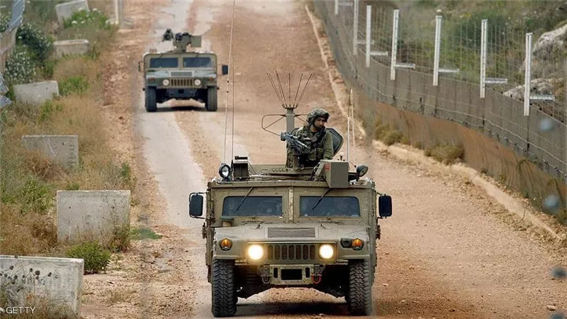 بعد سقوط الطائرتين.. إسرائيل تكثف الدوريات على حدود لبنان