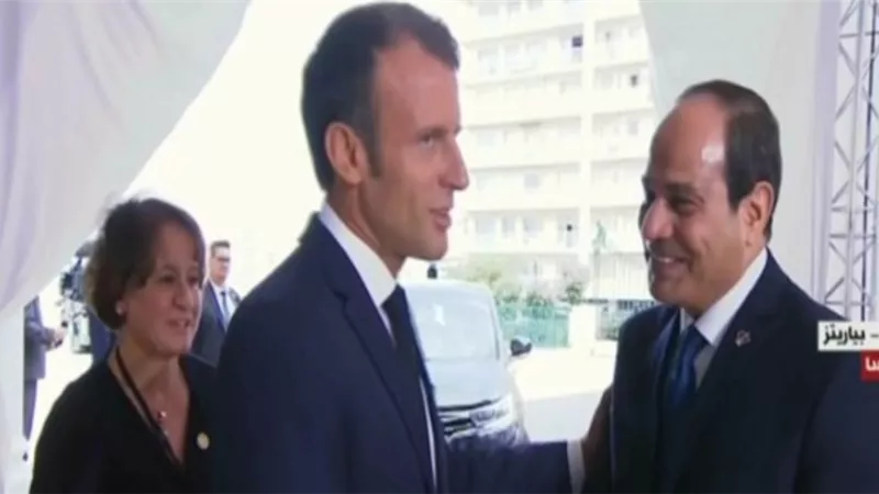 السيسي يصل السيسى لمقر انعقاد قمة مجموعة السبع وافريقيا