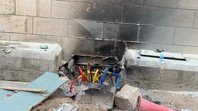 إصابة ربة منزل بسبب انفجار كابينة كهرباء بالجيزة