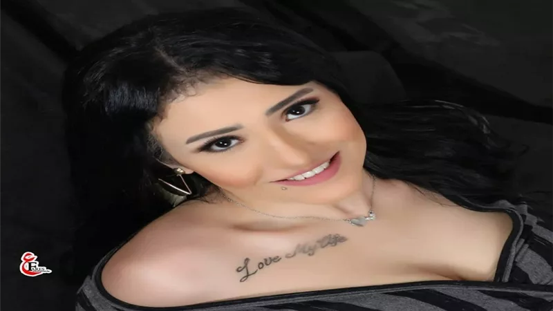 ظهور يخطف الأنظار للفنانة مى على فى جلسة تصوير جديدة