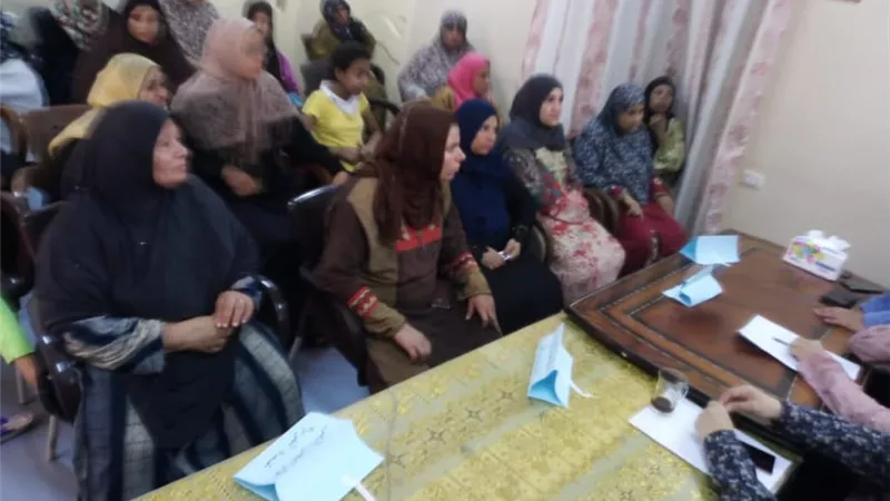ندوة تثقيفية عن سرطان الثدى والسمنة بصفط الحنا