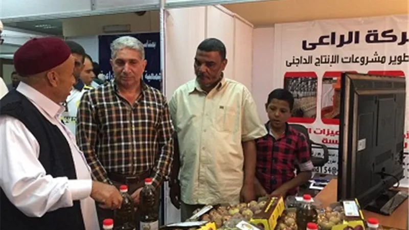 السكرتير العام المساعد يتفقد معرض التنمية الزراعية والثروة الحيوانية والسمكية