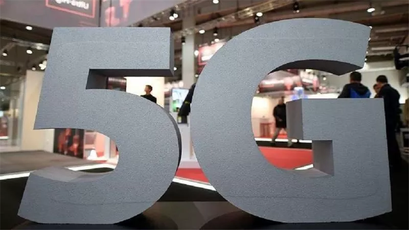 خبراء : ترددات 5G لا تسبب السرطان