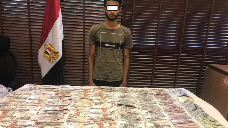 تفريغ الكاميرات يكشف غموض سرقة خزينه اموال بمدينة نصر